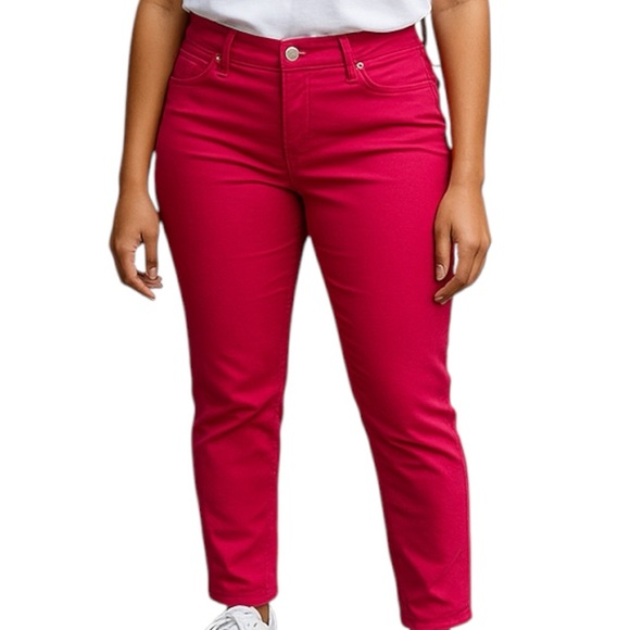 NWT Tahari Pink Jeans